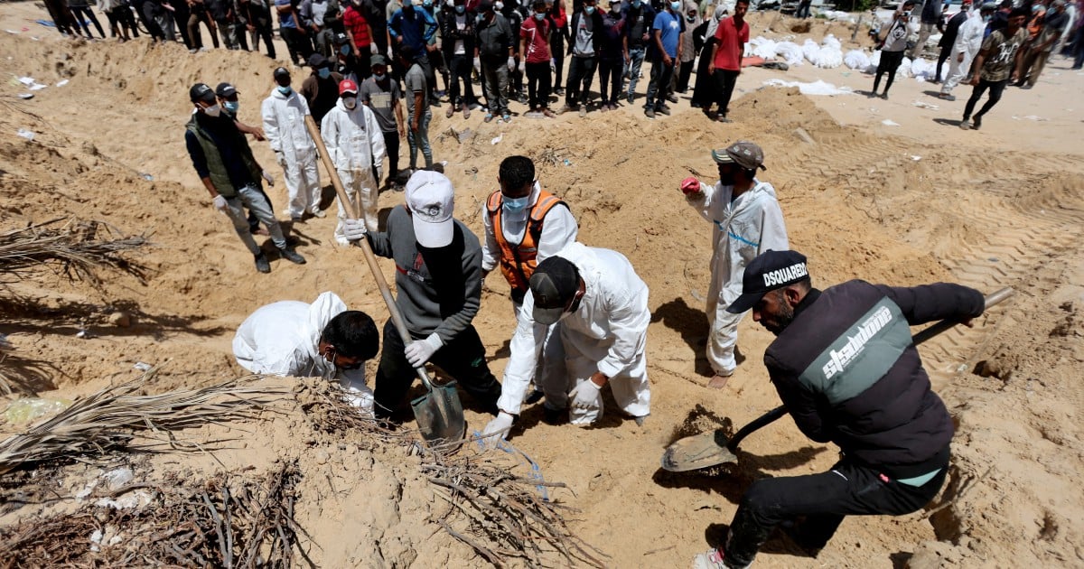 Lebih 280 mayat ditemukan dalam kubur besar di Hospital Khan Younis, Gaza