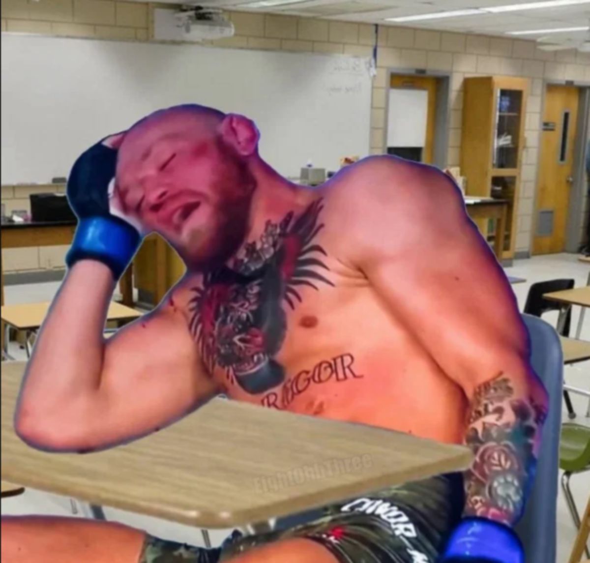 SEKEPING lagi gambar McGregor dilihat tidur di meja sekolah. FOTO Agensi