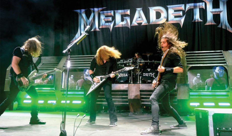 RAMAI ternanti-nantikan persembahan hebat Megadeth.