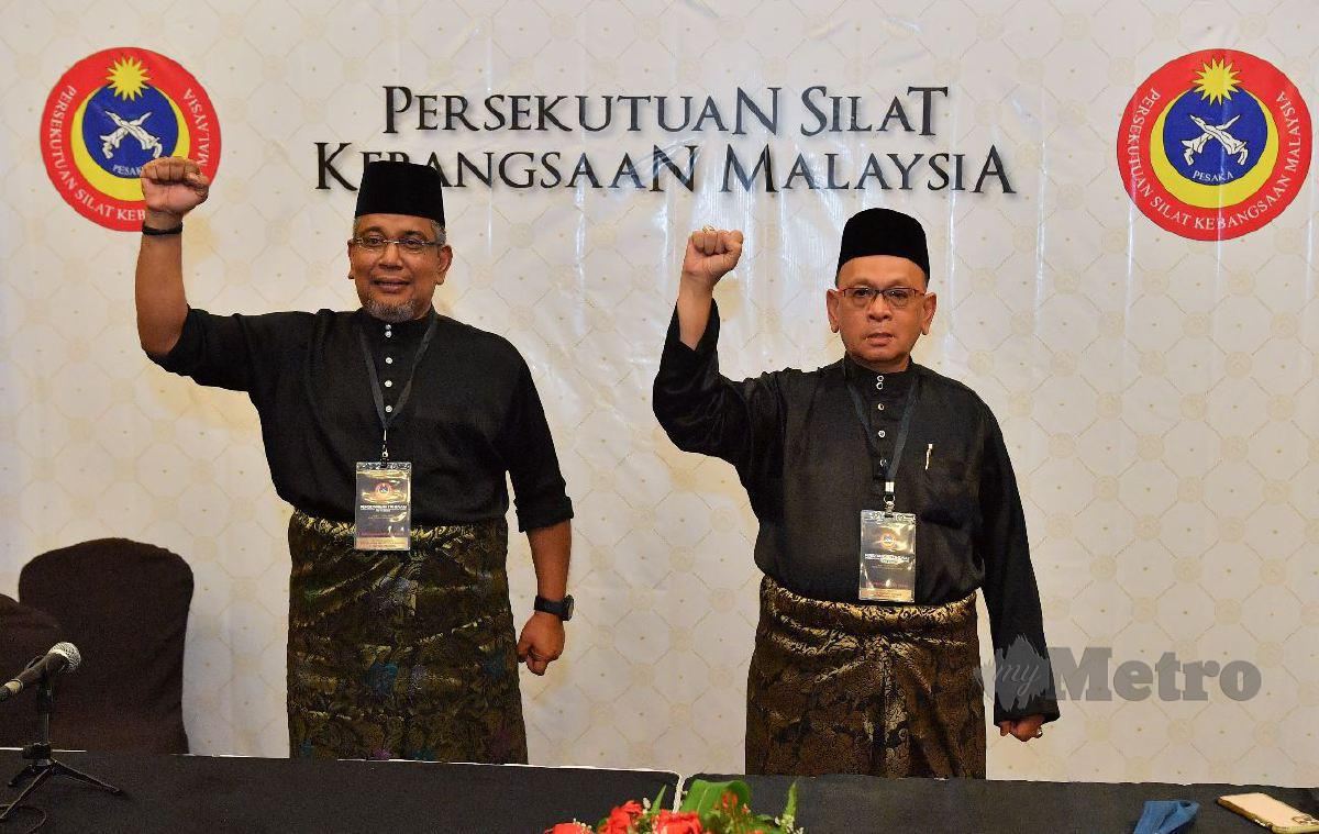 MEGAT Zulkarnain (kiri)  bersama Md Sohaimi selepas  sidang media. FOTO Mohd Yusni Ariffin.   
