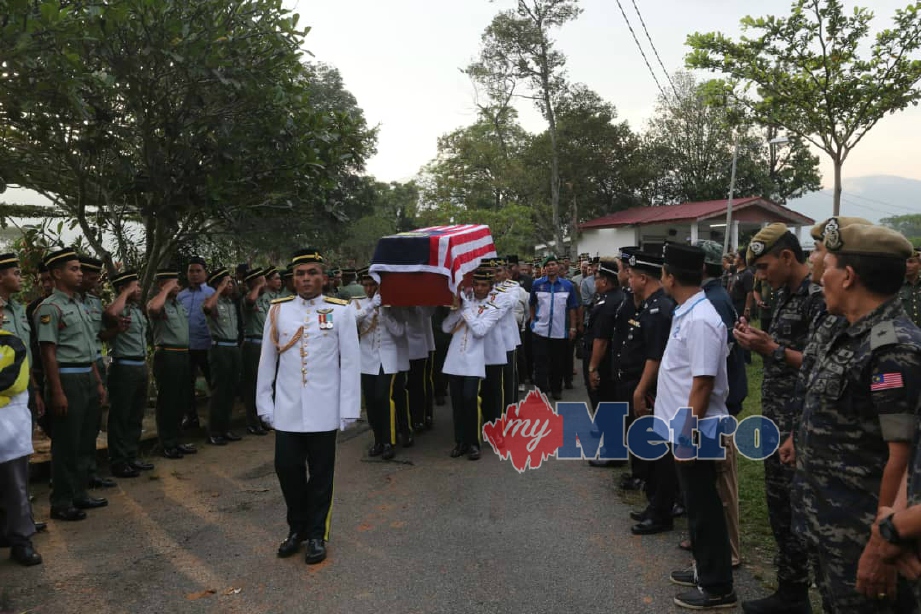 Jenazah Mohd Zahir selamat dikebumikan [METROTV]  Harian 