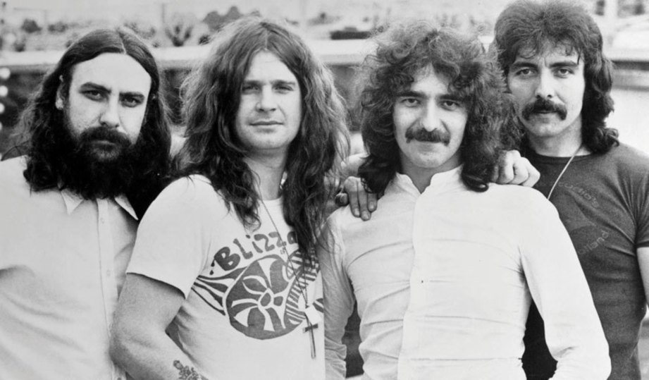 DARI KIRI, Bill, Ozzy, Geezer,  dan Iommi.