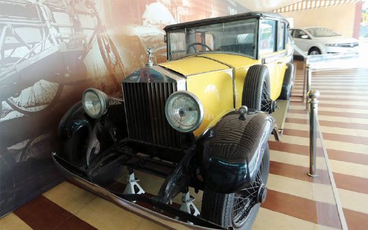 KINI. Ruang pameran kereta ini masih digunakan untuk mempamerkan kereta antik dan kereta nasional.