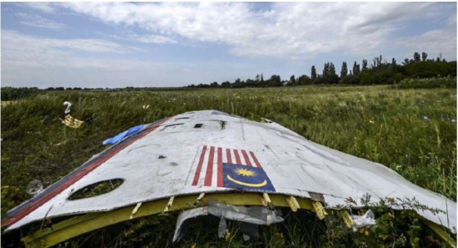 BANGKAI pesawat MH17. FOTO AFP 