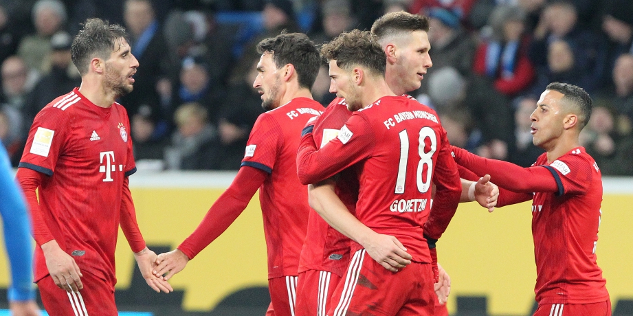 PEMAIN Bayern meraikan kejayaan selepas perlawanan. FOTO/AFP