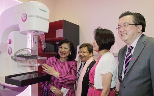 TAN Sri Rafidah Aziz turut hadir pada majlis perasmian ‘Wear It Pink Campaign 2015’.