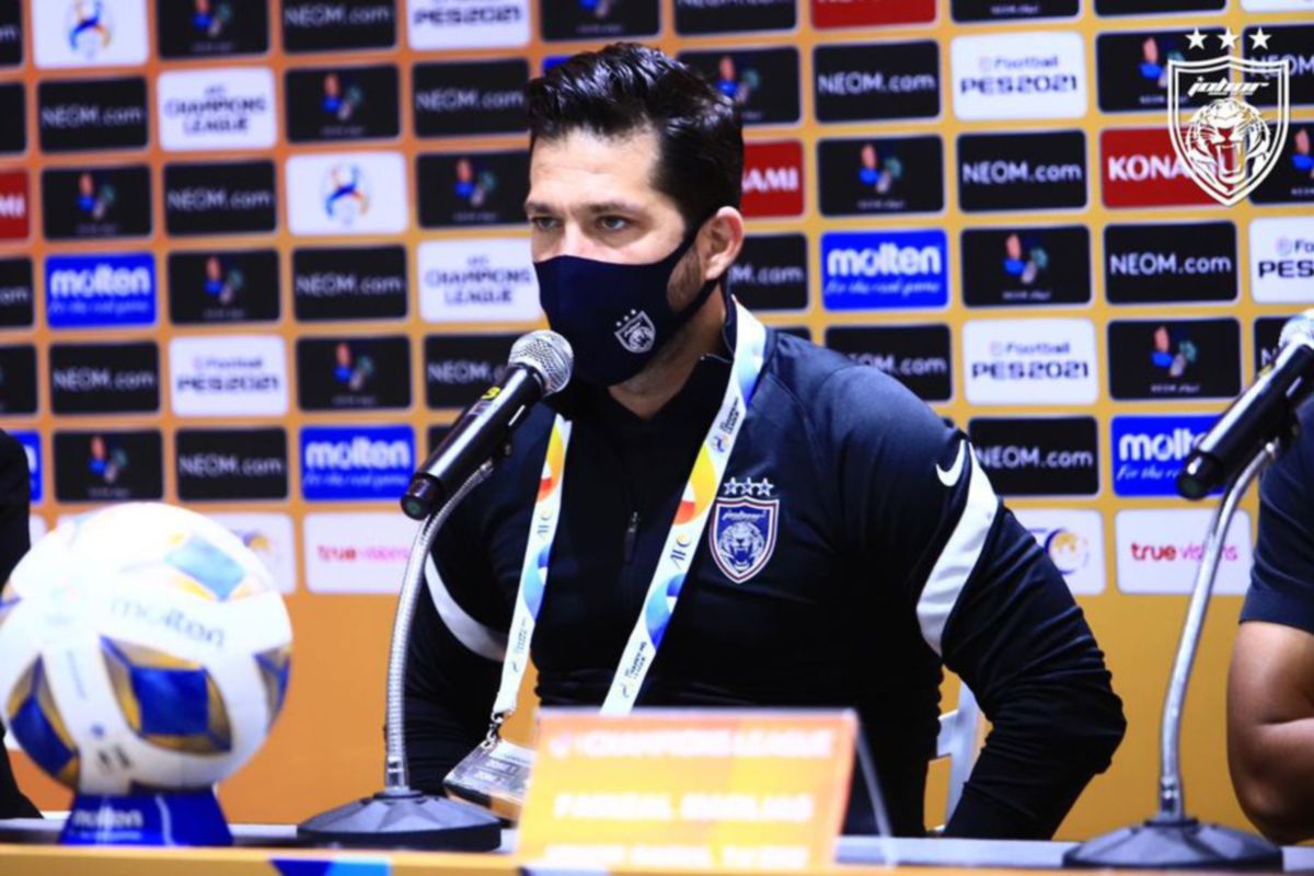 Pengendali JDT, Benjamin Mora berazam untuk melakar kemenangan ke atas Ratchaburi FC pada aksi Kumpulan G, ACL malam esok. FOTO Ihsan Johor Southern Tigers.