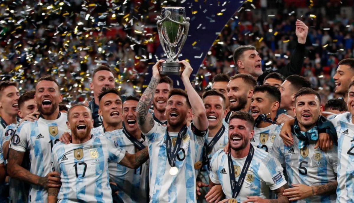 ARGENTINA muncul juara Copa America tahun lalu.
