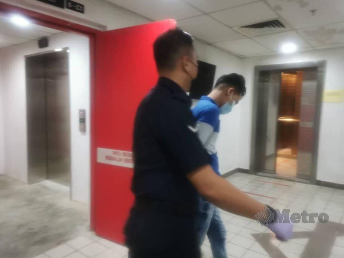 Muhammad Jufri dijatuhi hukuman penjara 14 tahun dan tiga sebatan di Mahkamah Sesyen Kuala Terengganu selepas didapati bersalah merogol remaja bawah umur berusia 16 tahun. FOTO ZATUL IFFAH ZOLKIPLY