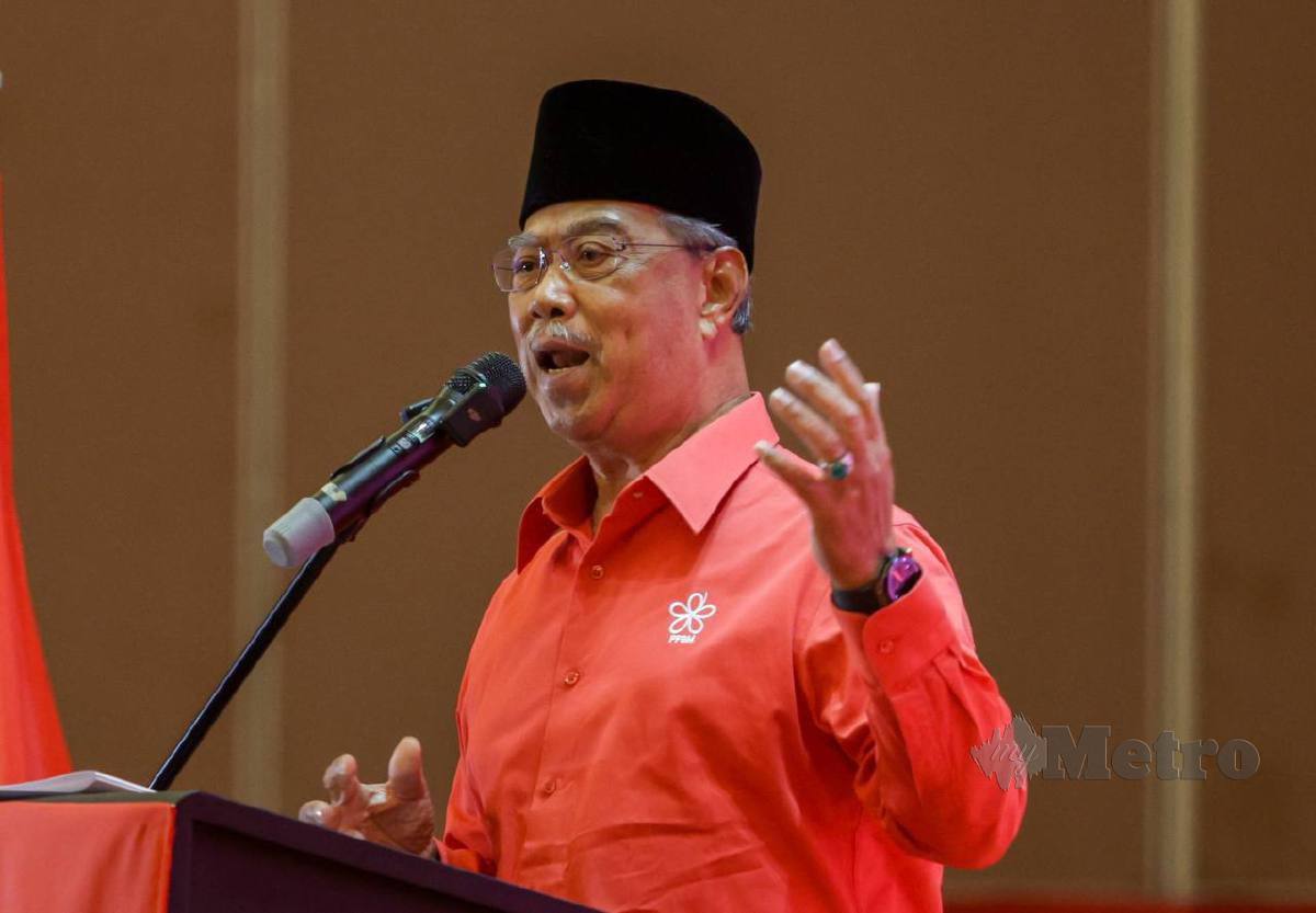 MUHYIDDIN berucap pada Konvensyen Bersatu 2024 di IDCC Selayang. FOTO Aswadi Alias