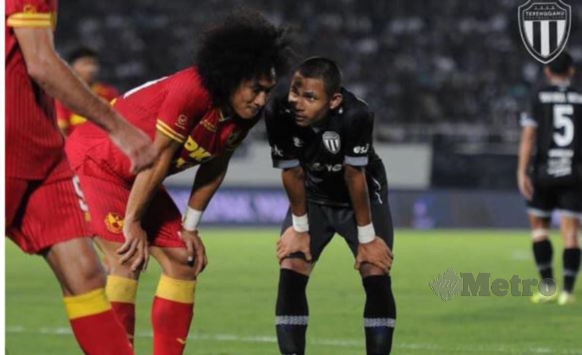 BEK tengah Selangor FC, Shahrul Nazeem Zulpakar (kiri) azam  bangkit pada aksi Liga Super. FOTO TFC