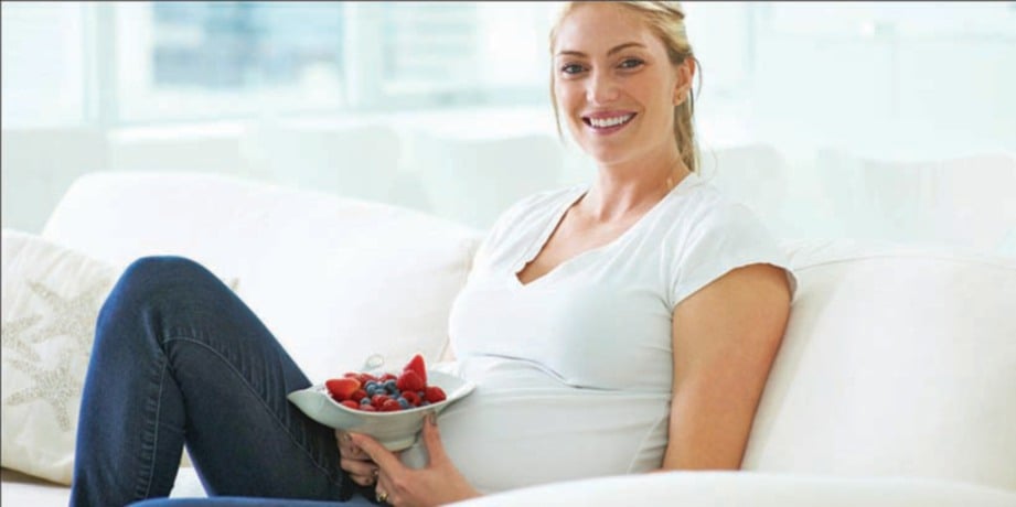 AMALKAN pemakanan dan gaya hidup sihat ketika hamil.
