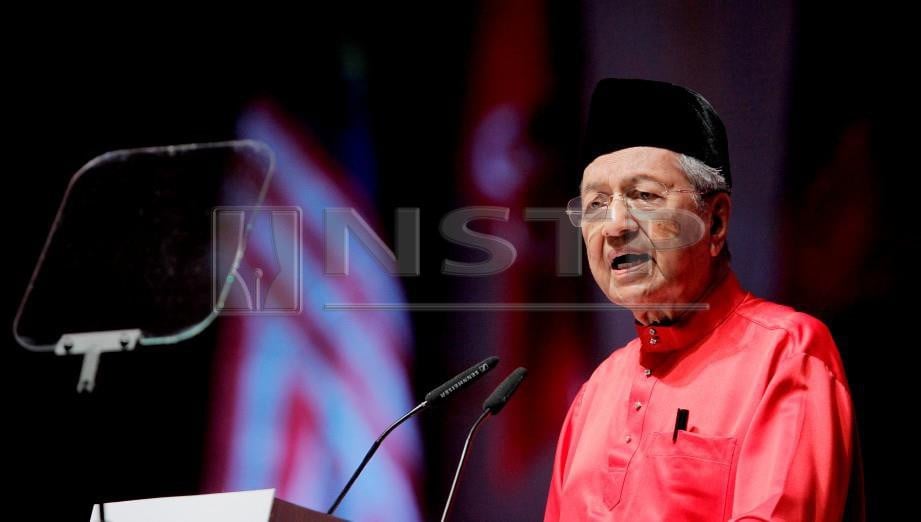 DR Mahathir berucap pada Perhimpunan Agung Tahunan PPBM kali kedua. FOTO Aizuddin Saad