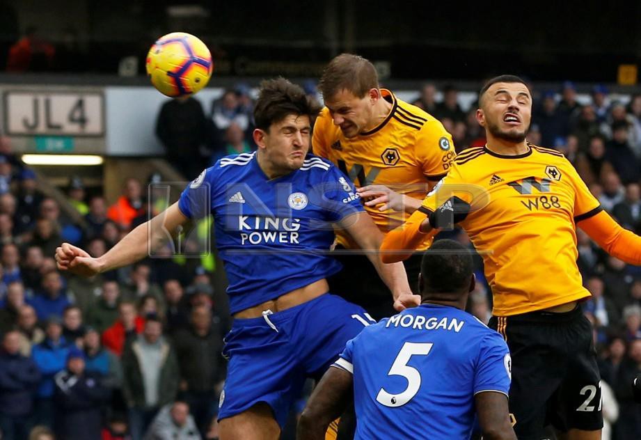 PEMAIN Wolverhampton, Ryan Bennett menjaringkan gol kedua dalam perlawanan menentang Leicester. FOTO Reuters