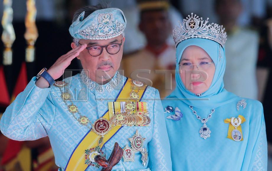 Al-Sultan Abdullah melafaz sumpah memegang jawatan sebagai Yang di-Pertuan Agong ke-16 hari ini. FOTO Aizuddin Saad