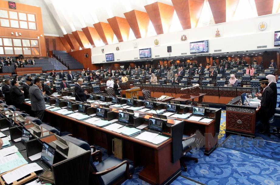 Ahli parlimen ketika Persidangan Dewan Rakyat di Bangunan Parlimen. FOTO Eizairi Shamsudin