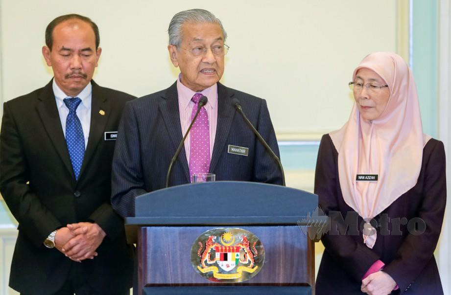 DR Mahathir mempengerusikan JKKMAR KE-9 di Putrajaya, hari ini. FOTO Luqman Hakim Zubir.