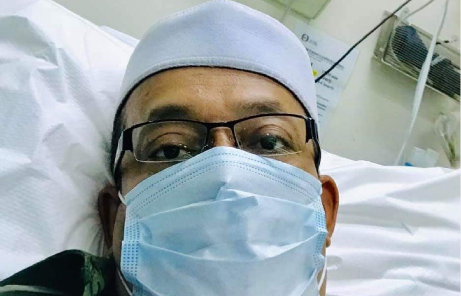 GAMBAR dimuatnaik Ustaz Kazim di akaun Facebook berkenaan tahap kesihatannya. FOTO Facebook Ustaz Kazim