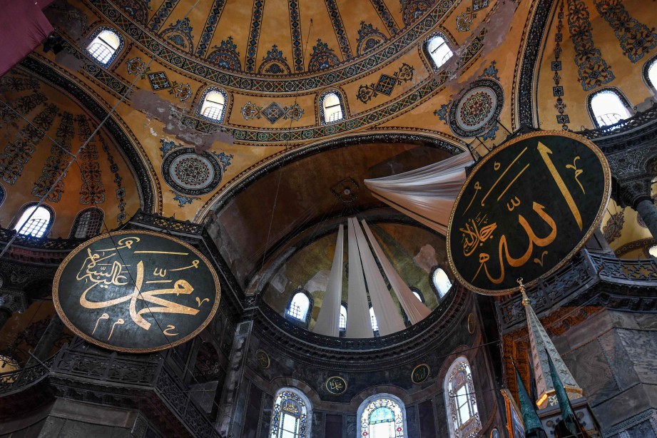 Di dalam Hagia Sophia. FOTO AFP