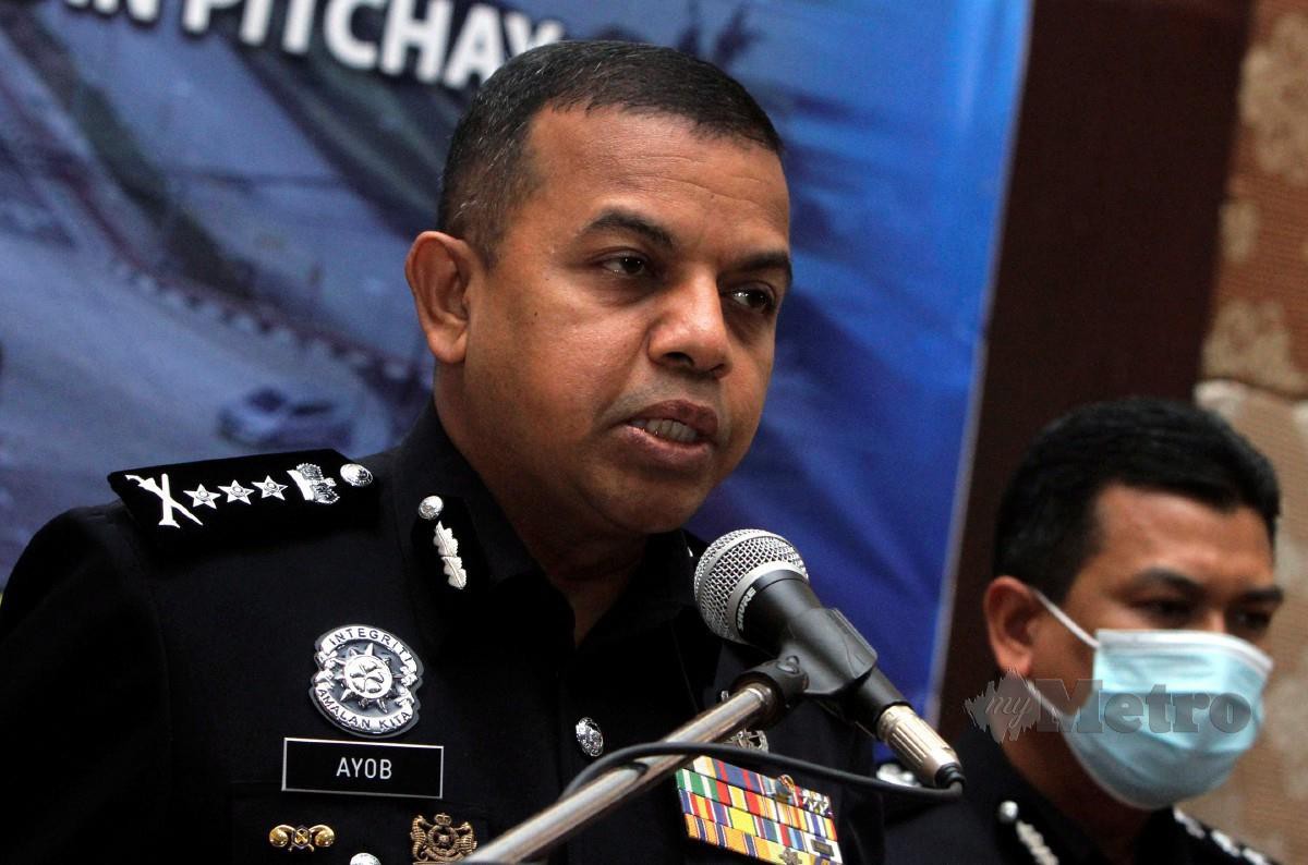 KETUA Polis Johor Datuk Ayob Khan Mydin Pitchay. FOTO Bernama 