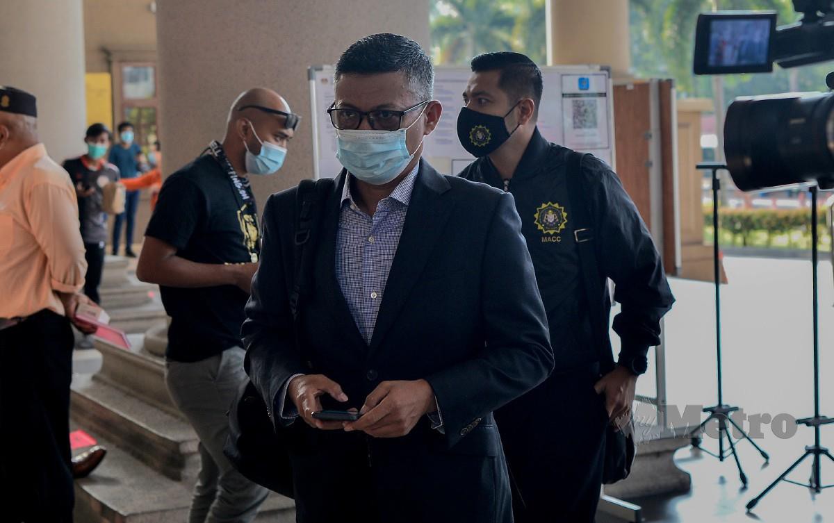 MOHD Hazem hadir sebagai saksi perbicaraan kes Najib berhubung dana 1MDB di Mahkamah Tinggi. FOTO Bernama