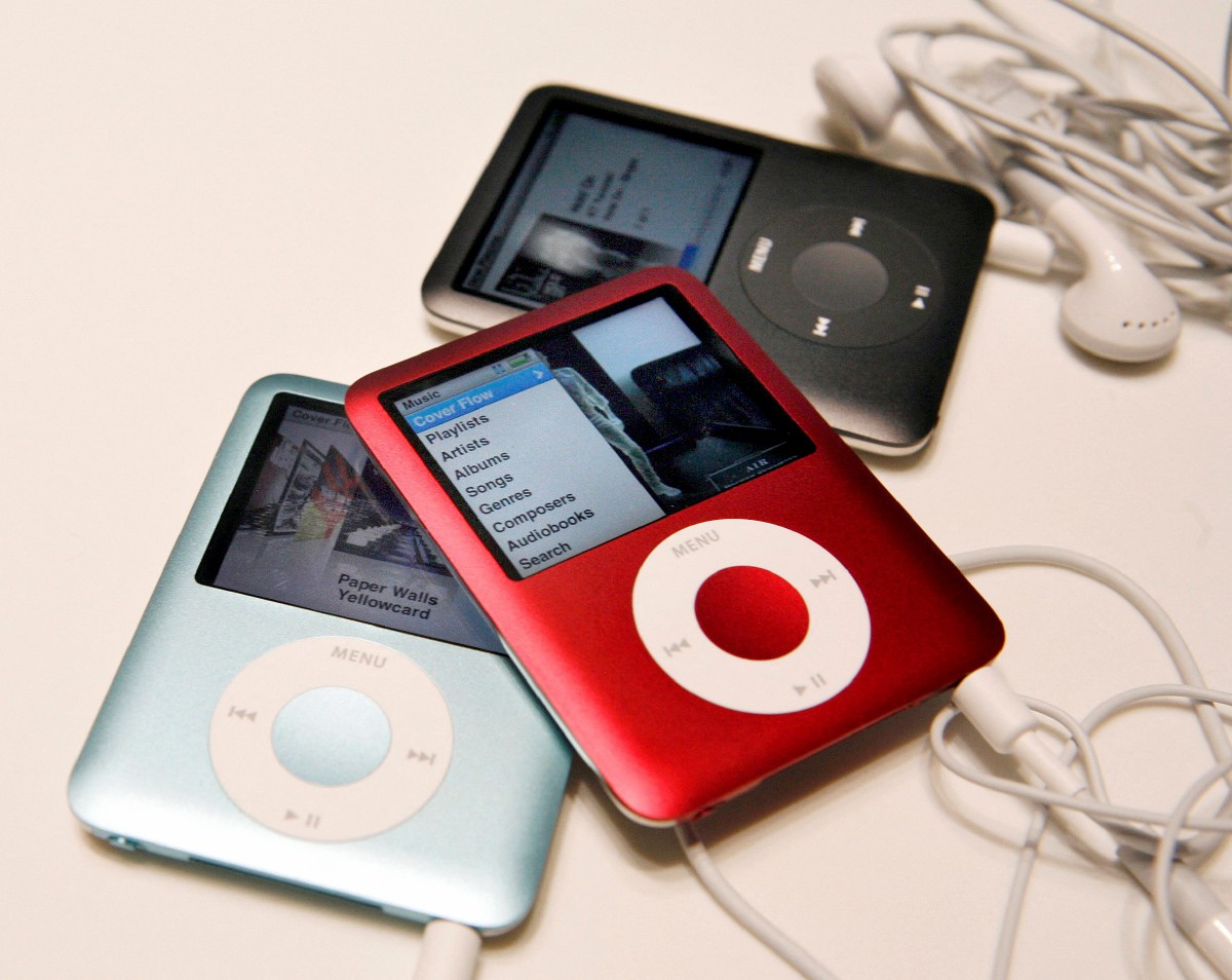 ANTARA model iPod yang dikeluarkan Apple. FOTO Reuters