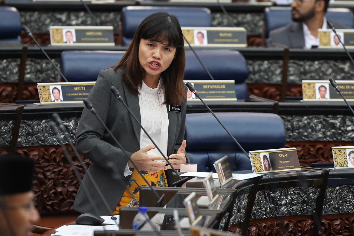 NIE Ching ketika sesi soal jawab di Bangunan Parlimen. FOTO Bernama