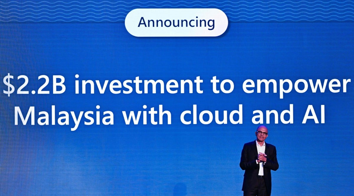 NADELLA mengumumkan pelaburan RM10.5 bilion) dalam infrastruktur awan dan AI ketika Microsoft Build AI Day di Kuala Lumpur. FOTO AFP