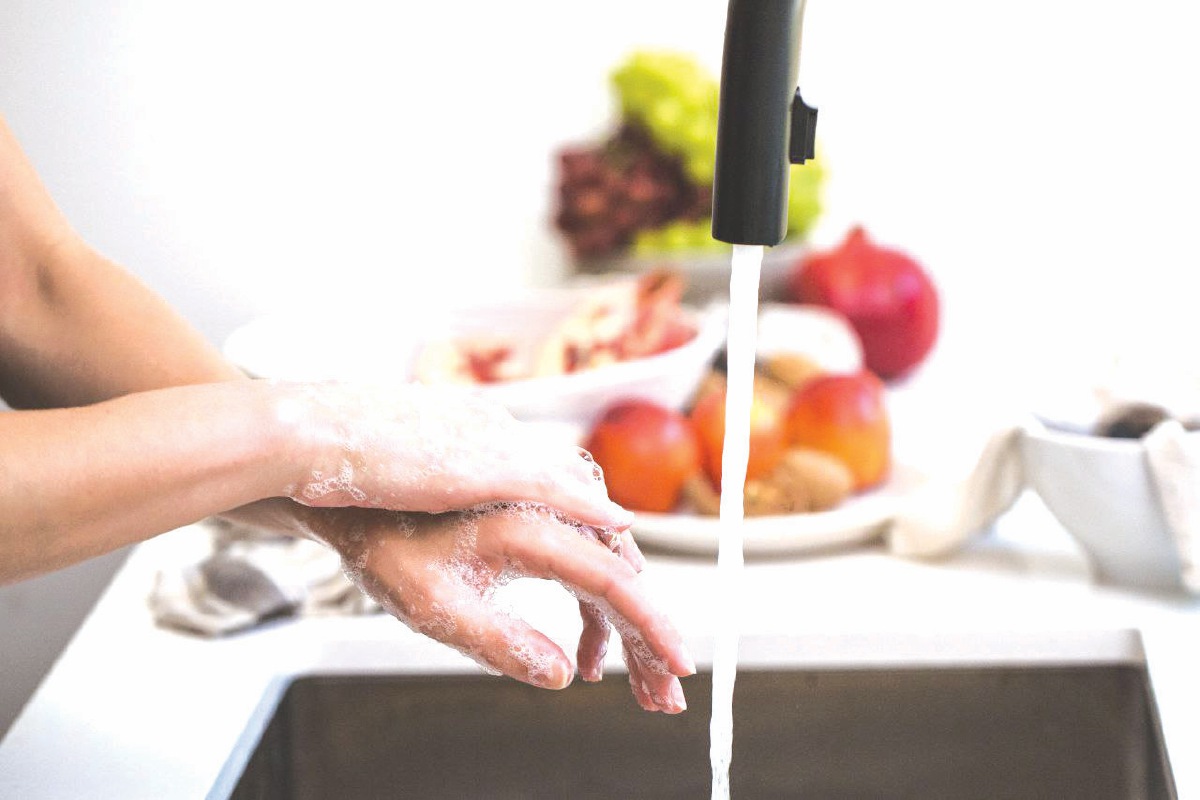 TIDAK mencuci tangan membawa risiko penyakit bawaan air.