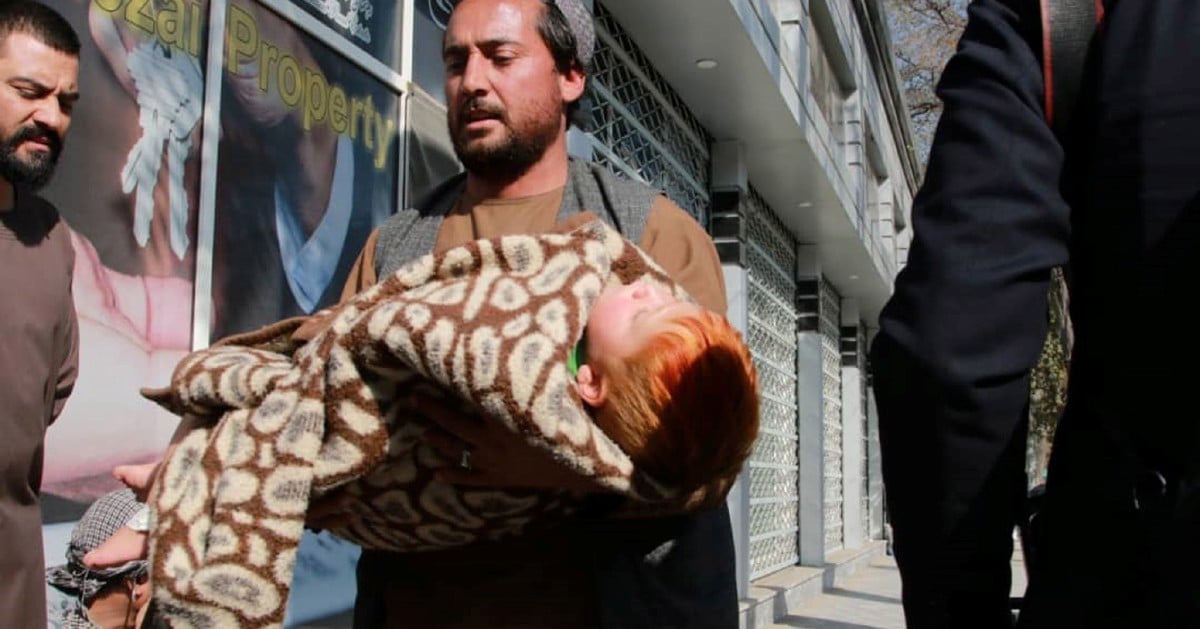 Sebuah ledakan di rumah sakit Kabul merenggut 19 nyawa