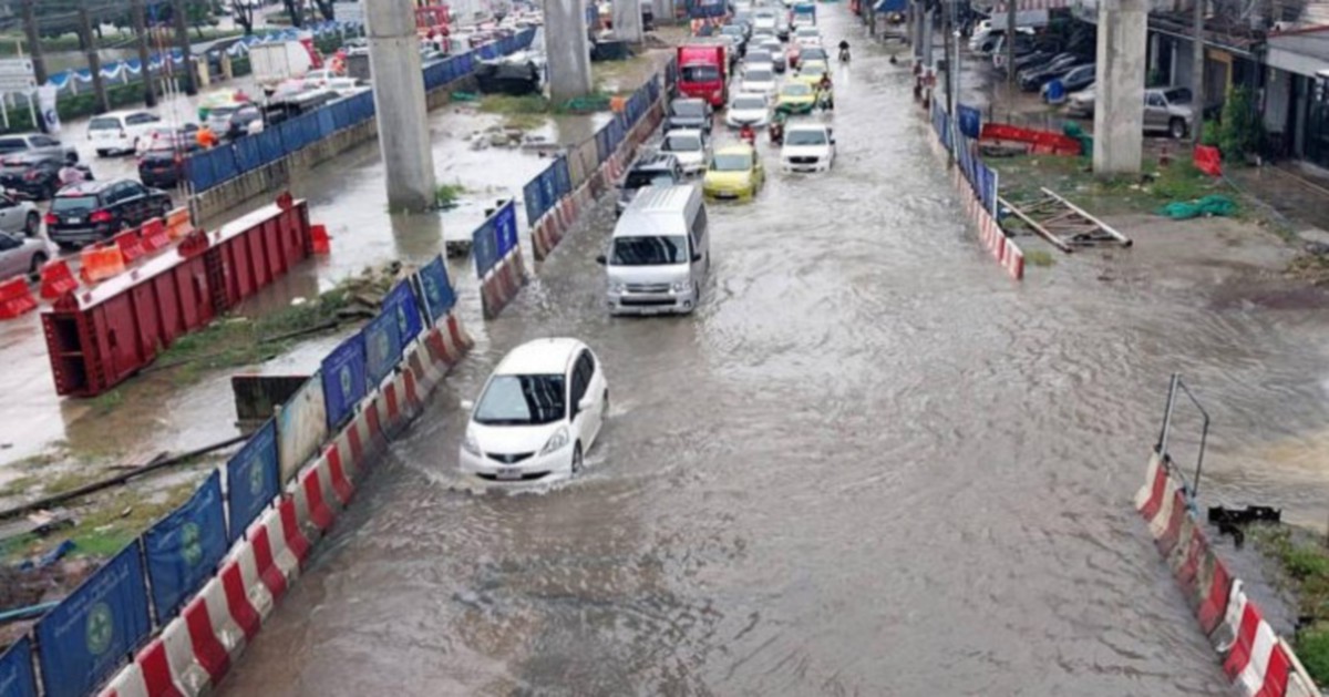 Bangkok Dilanda Banjir Harian Metro