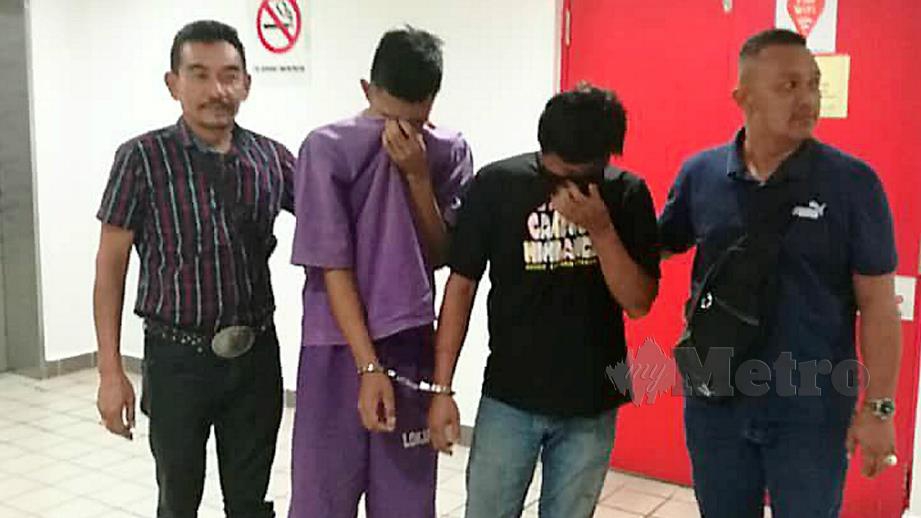 MUHAMMAD Irfan (dua kiri) mengaku tidak bersalah atas pertuduhan mengedar dadah. FOTO Zatul Iffah Zolkiply.