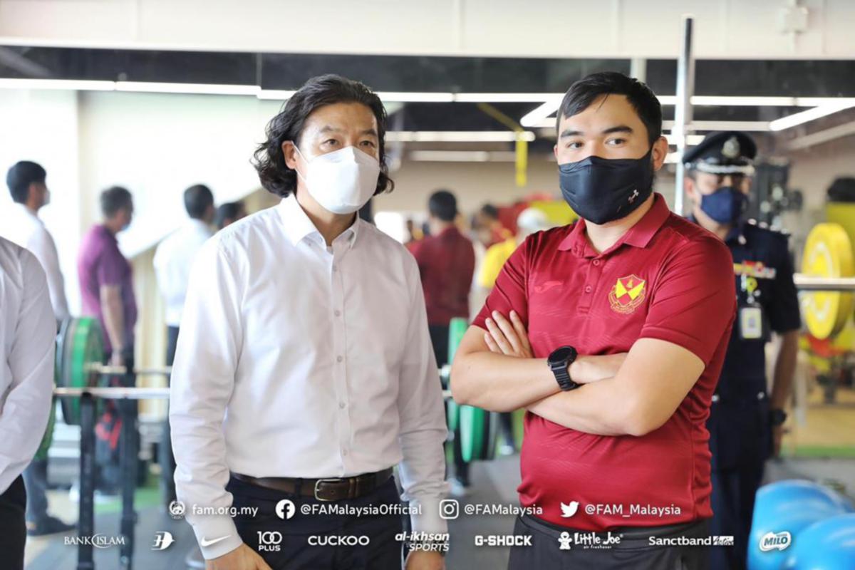 PAN-gon bersama Tengku Amir. -FOTO Ihsan FAM 