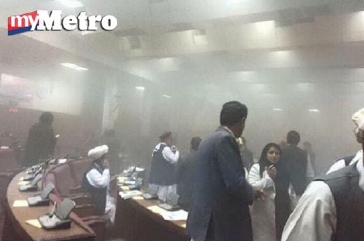 GAMBAR keadaan dalam bangunan Parlimen yang dihantar seorang ahli Parlimen melalui twitter. - Foto DND.com