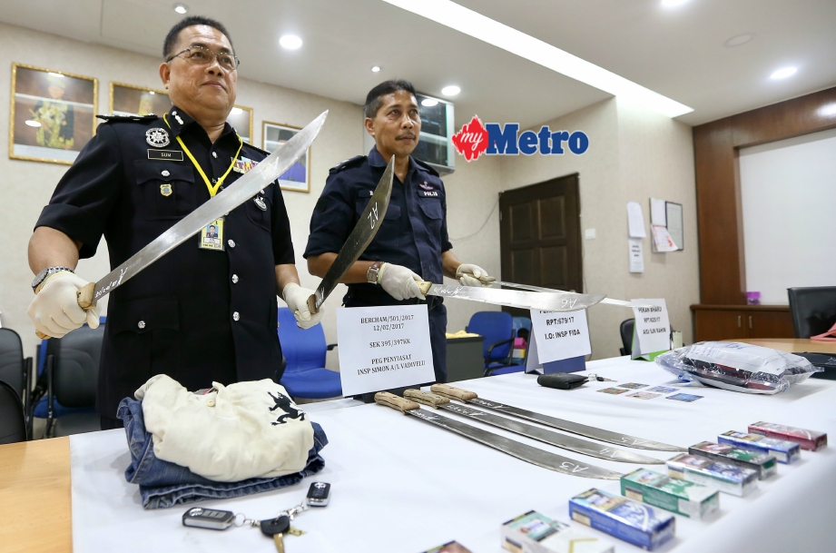 Peragut dicekup polis | Harian Metro