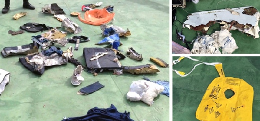 Antara barangan dan serpihan pesawat yang ditemui. - Foto AFP/Facebook jurucakap tentera Mesir/ Reuters