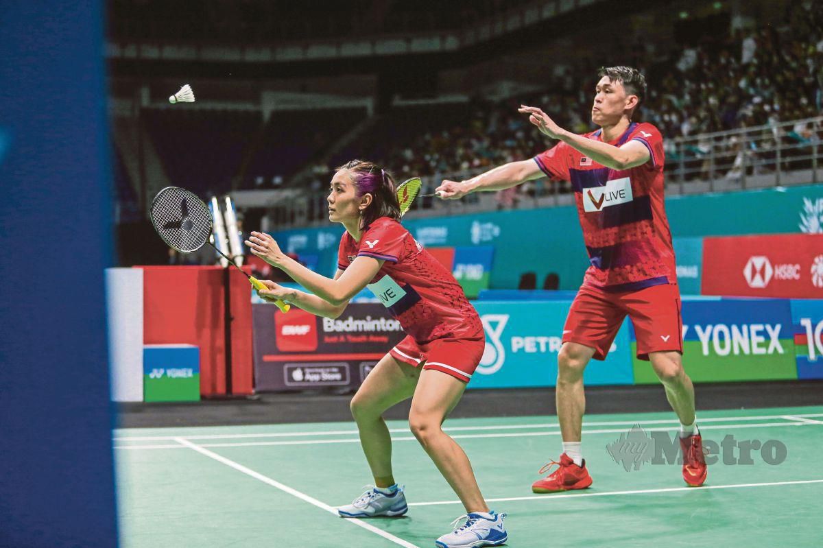PEI Jing (kiri) dan Kian Meng tersingkir awal di Kejohanan Dunia. FOTO ASWADI ALIAS