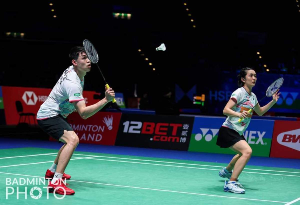 KIAN Meng (kiri) dan Pei Jing berjaya melangkah ke suku akhir Terbuka Switzerland. FOTO Ihsan Persekutuan Badminton Dunia