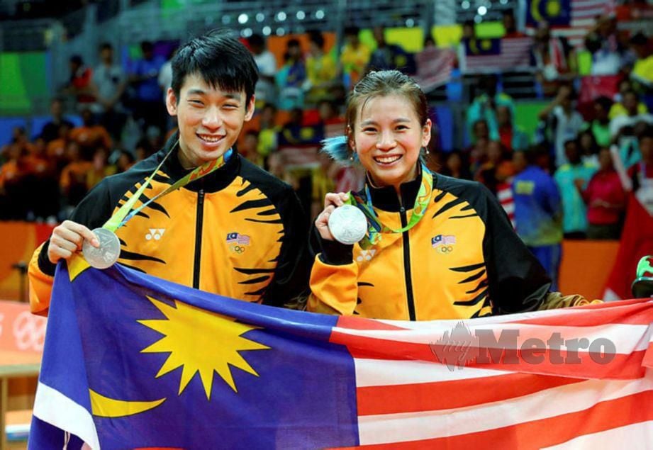 PENG Soon-Liu Ying ketika memenangi pingat perak Sukan Olimpik Rio tiga tahun lalu. — FOTO Fail