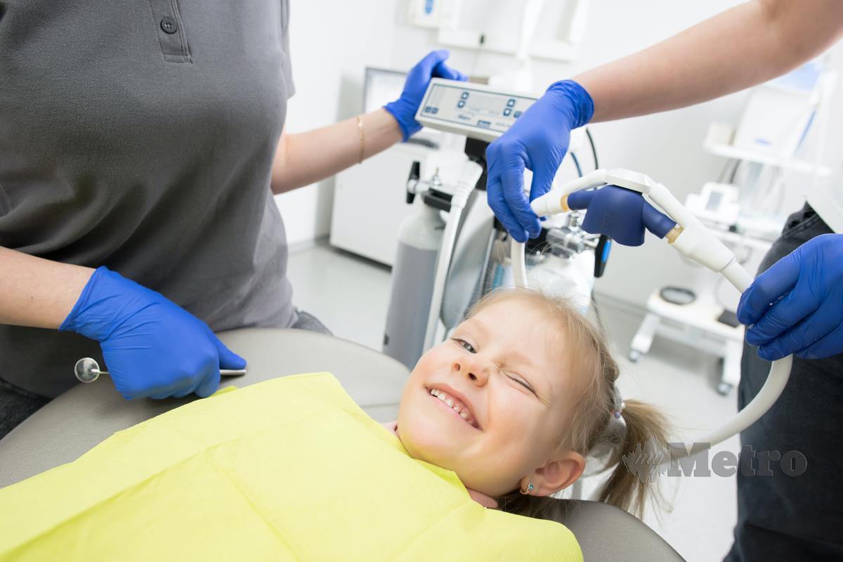 MAKLUMAT mengenai pertumbuhan gigi kanak-kanak boleh memberi pengetahuan asas kepada penjaga.