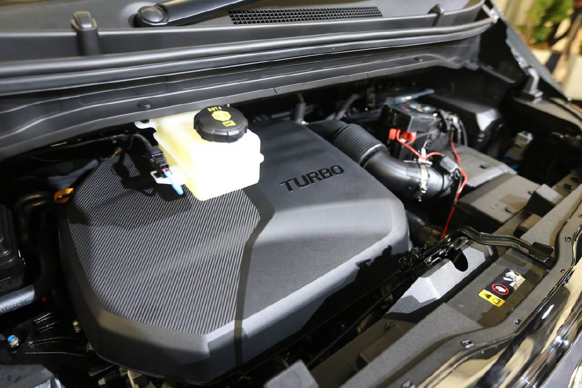 ENJIN 2.2 turbo diesel.
