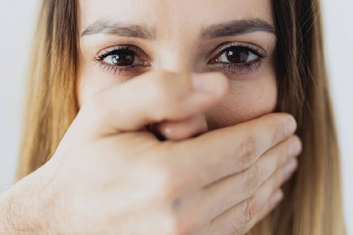 MANGSA keganasan rumah tangga sering memilih untuk berdiam daripada mengemukakan laporan kepada pihak berkuasa.