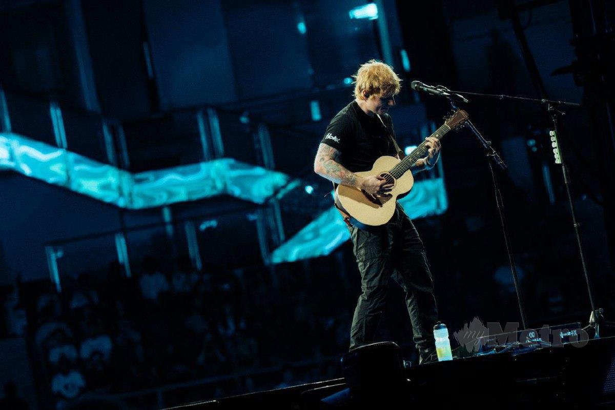 PERSEMBAHAN Ed Sheeran meninggalkan kenangan manis buat peminat yang hadir. 