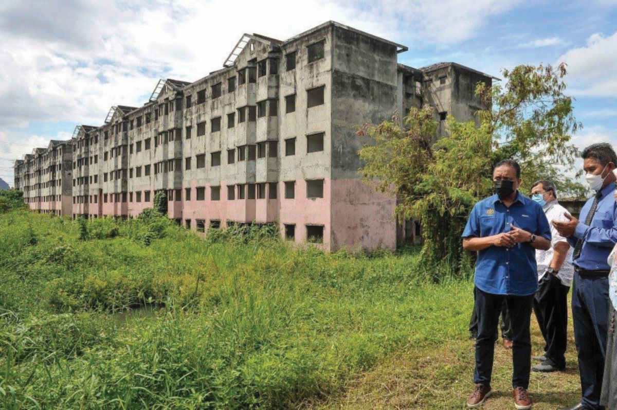 SEBANYAK 79 projek perumahan swasta dengan nilai pembangunan kasar (GDV) RM5.57 bilion disahkan terbengkalai di Semenanjung.