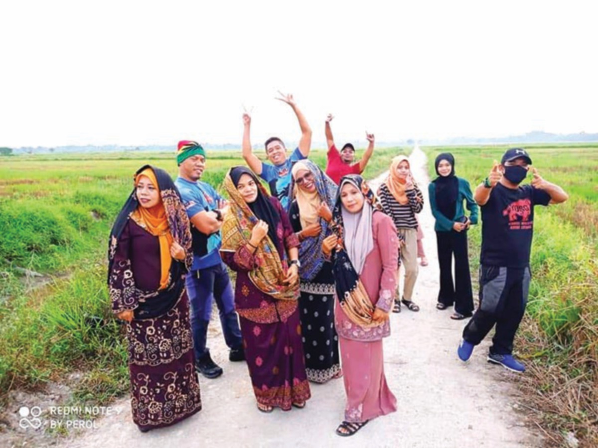 PROGRAM Hiking dan Kemasyarakatan di Kampung Teluk Ketapang, Bota Kiri, Perak.