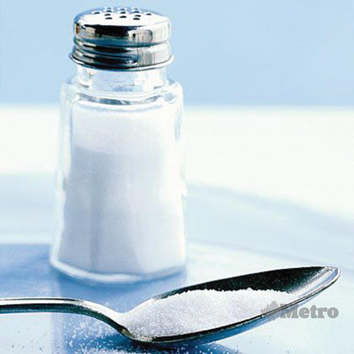 PENGAMBILAN garam perlu dikurangkan kepada kurang daripada lima gram (g) (kira-kira satu sudu teh) sahaja sehari. 