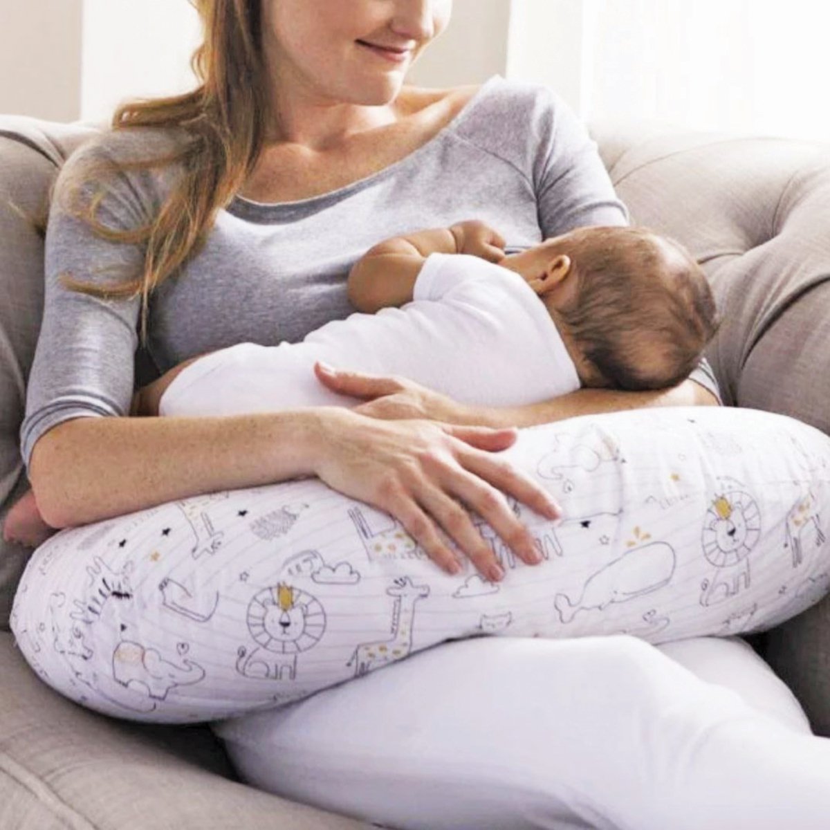 CARA menyusukan bayi untuk mengurangkan sakit belakang. 
