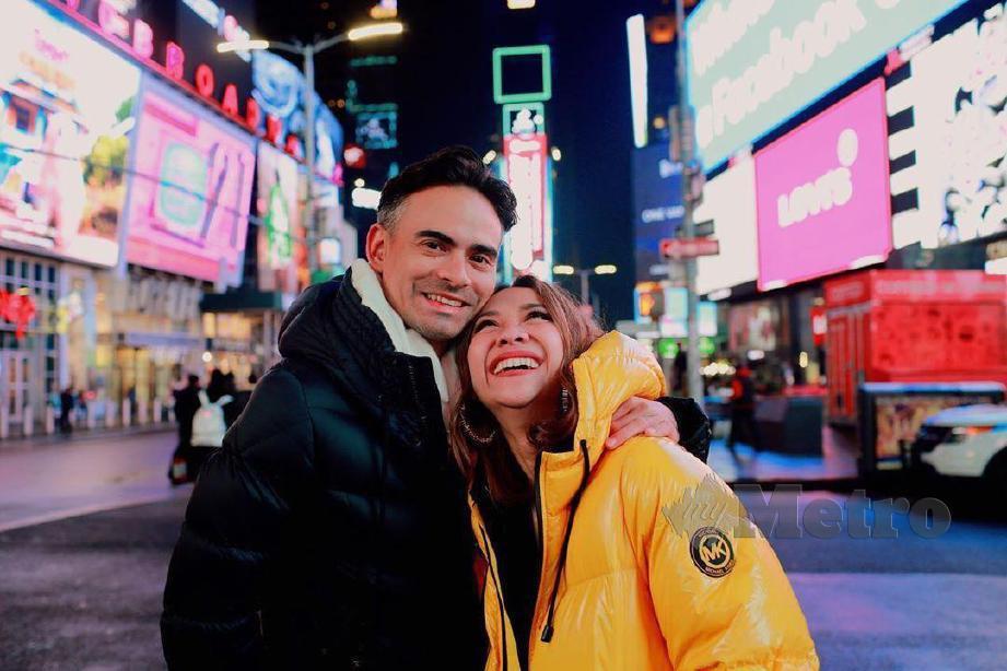 BUNGA dan Allahyarham Ashraf Sinclair ketika bercuti di New York, baru-baru ini. FOTO Instagram Bunga Citra Lestari