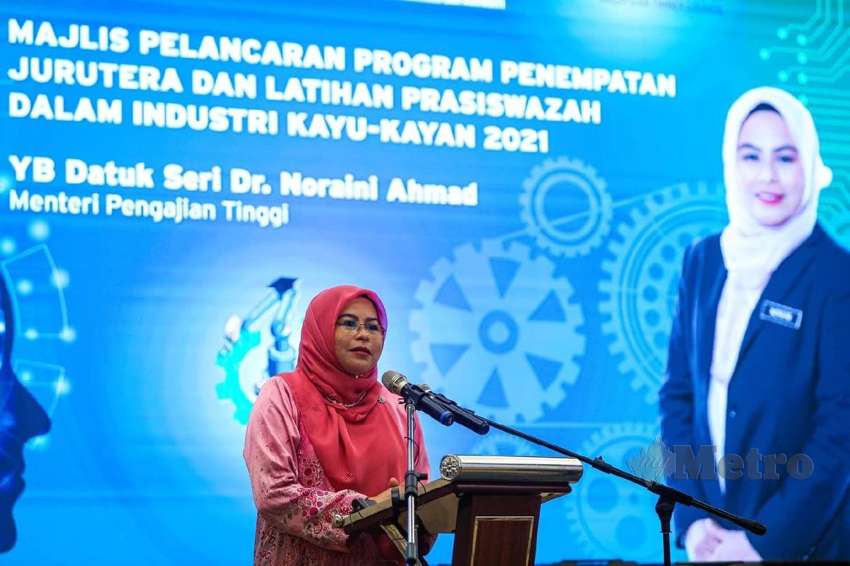 Dr Noraini Ahmad.