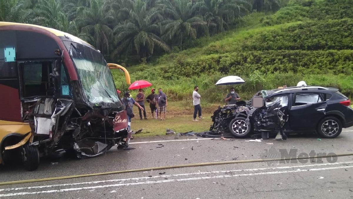 Tiga Beranak Maut Suv Bertembung Bas